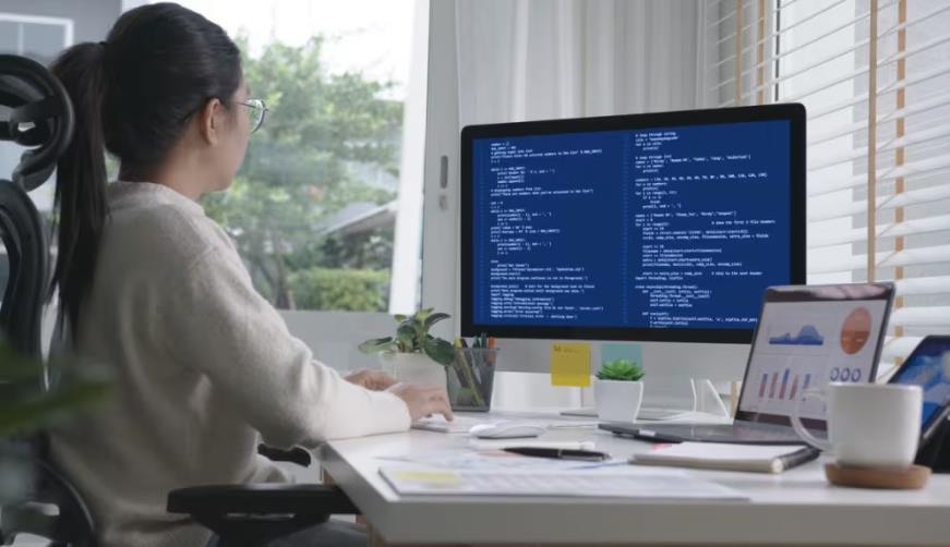 建湖县企业数字化解决方案：机器学习赋能商业模式升级的核心路径